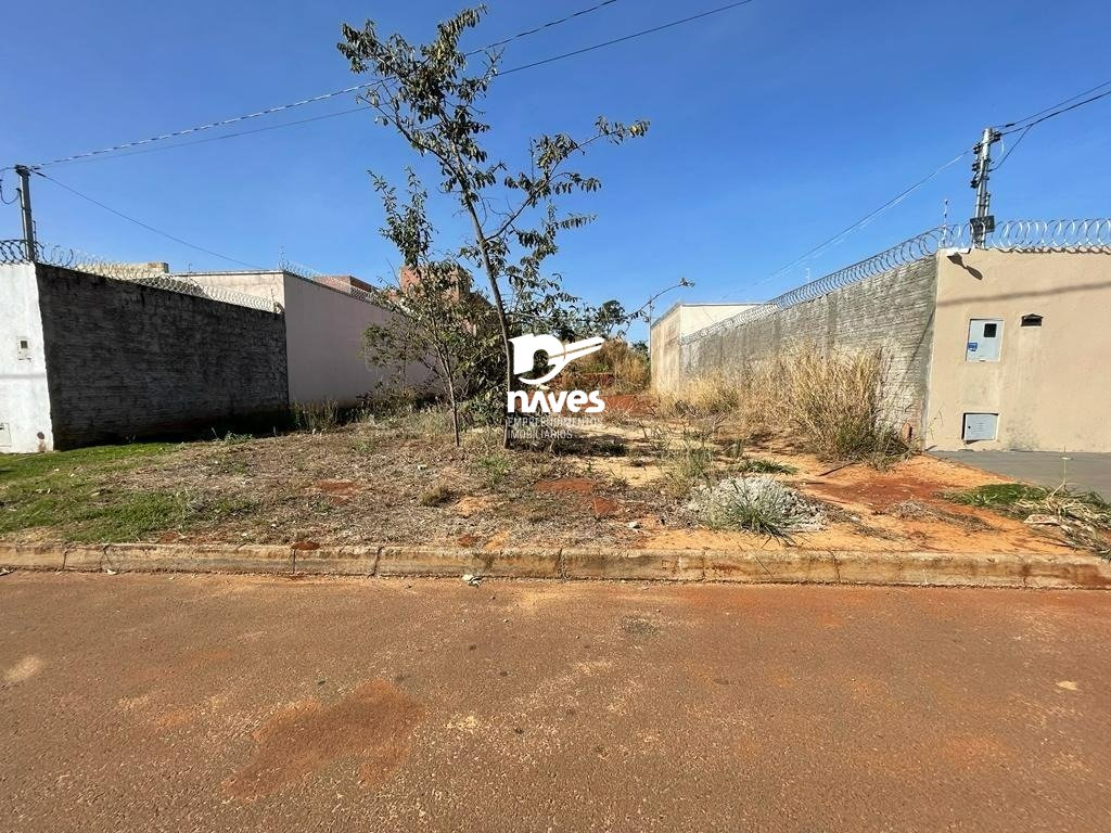 iLudv0q4_26462d5ee89db83c