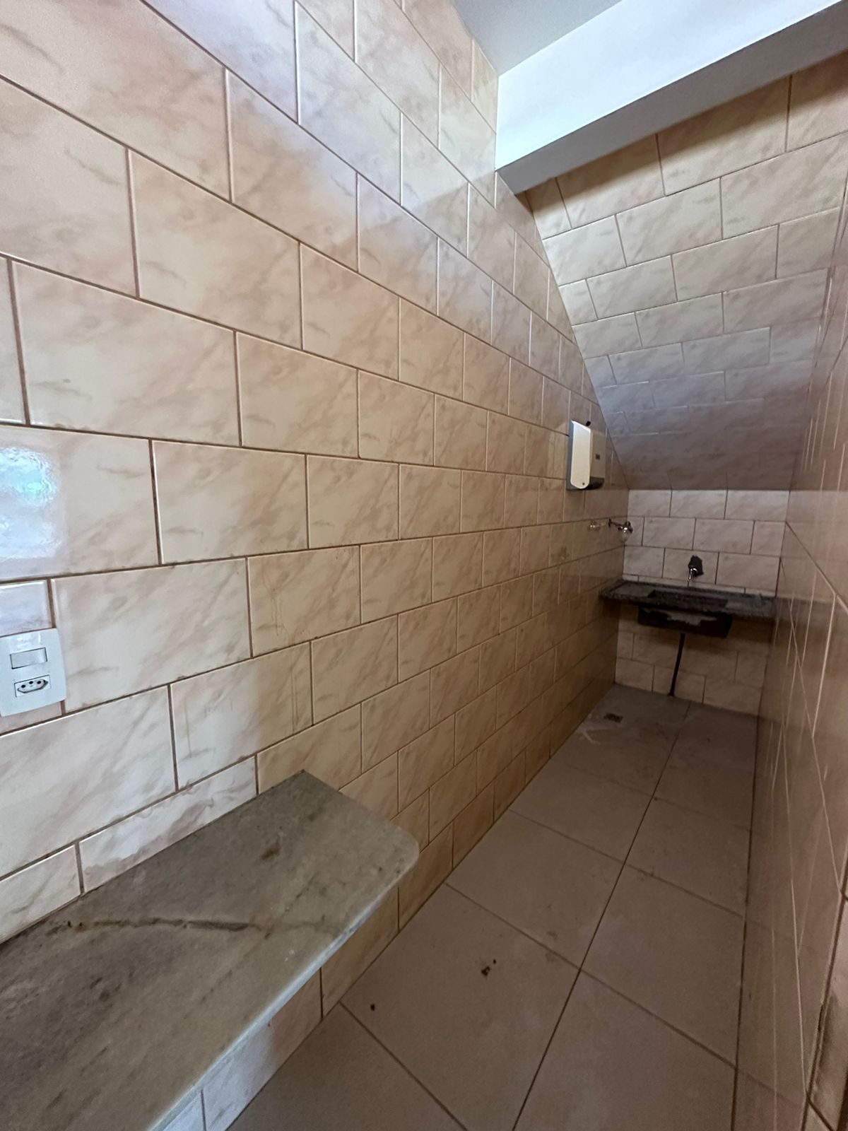 d1e37d1b-faca-4dce-8daa-0ad0600defe1